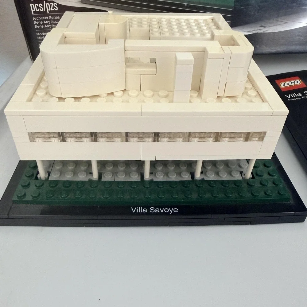 LEGO Architecture Villa Savoye 21014 Complete Built Box Manual RETIRED Set